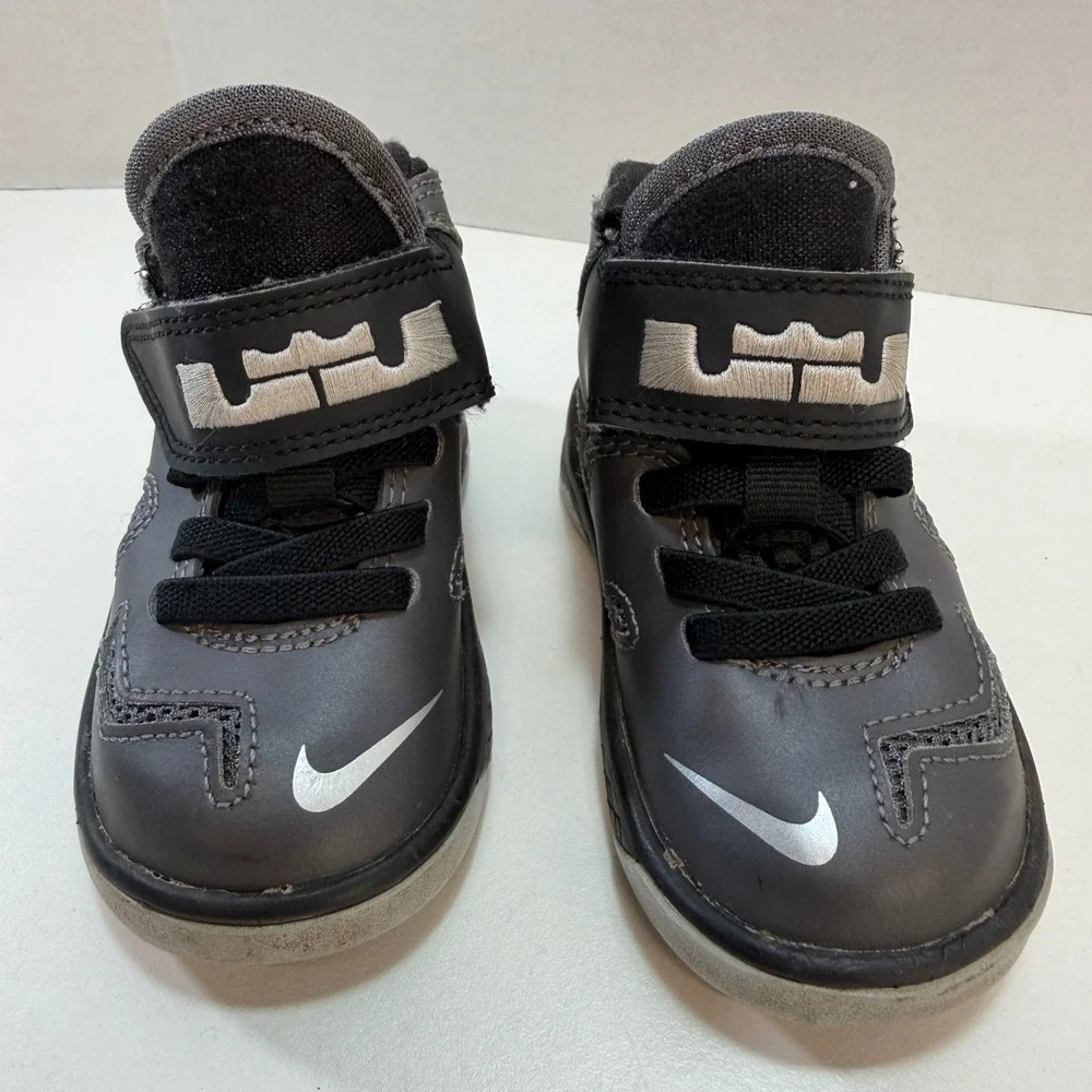 Nike LeBron Soldier 7 Toddler 5C Grey Black Athletic Basketball Shoes